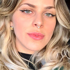 Lia Piercing